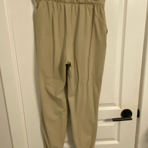 Lululemon Stretch High Rise Jogger - Size 6 - Picture 4 of 5